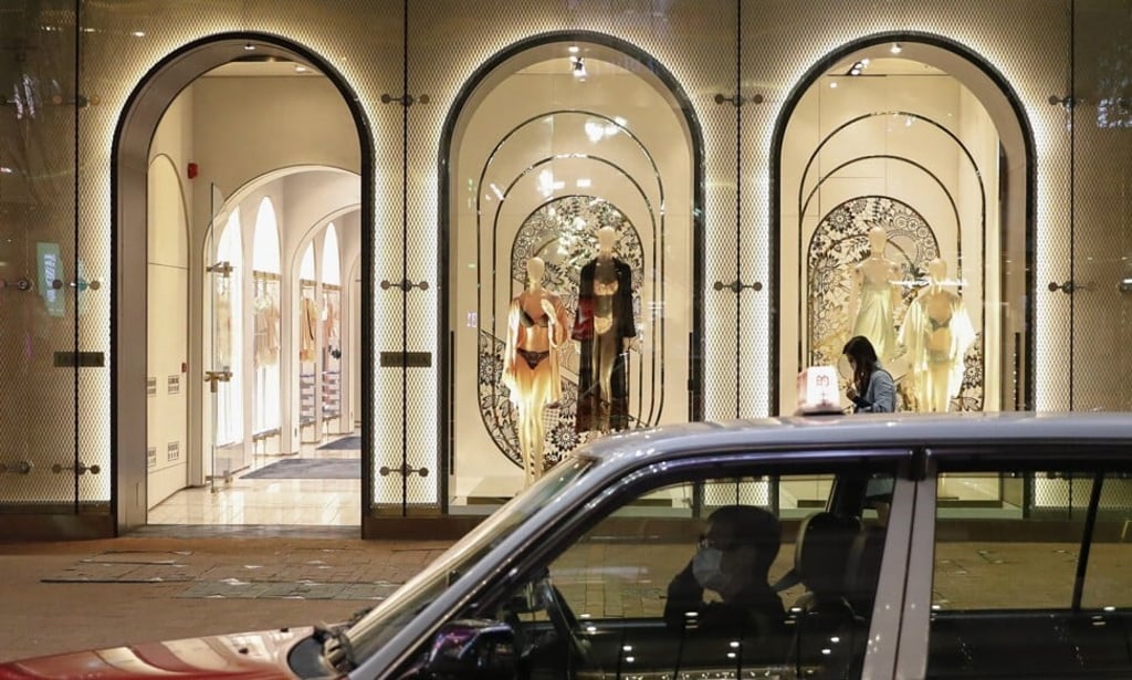 Russell Street was as empty as its luxury stores, such as that of Italian lingerie firm La Perla, in February 2020 as the coronavirus outbreak kept shoppers away. Photo: Sun Yeung