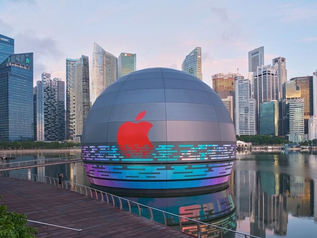 The latest Apple store in Singapore. Apple is one of the five tech giants dominating the S&P 500 index. Photo: @marinabaysands/Instagram The latest Apple store in Singapore. Apple is one of the five tech giants dominating the S&P 500 index. Photo: @marinabaysands/Instagram