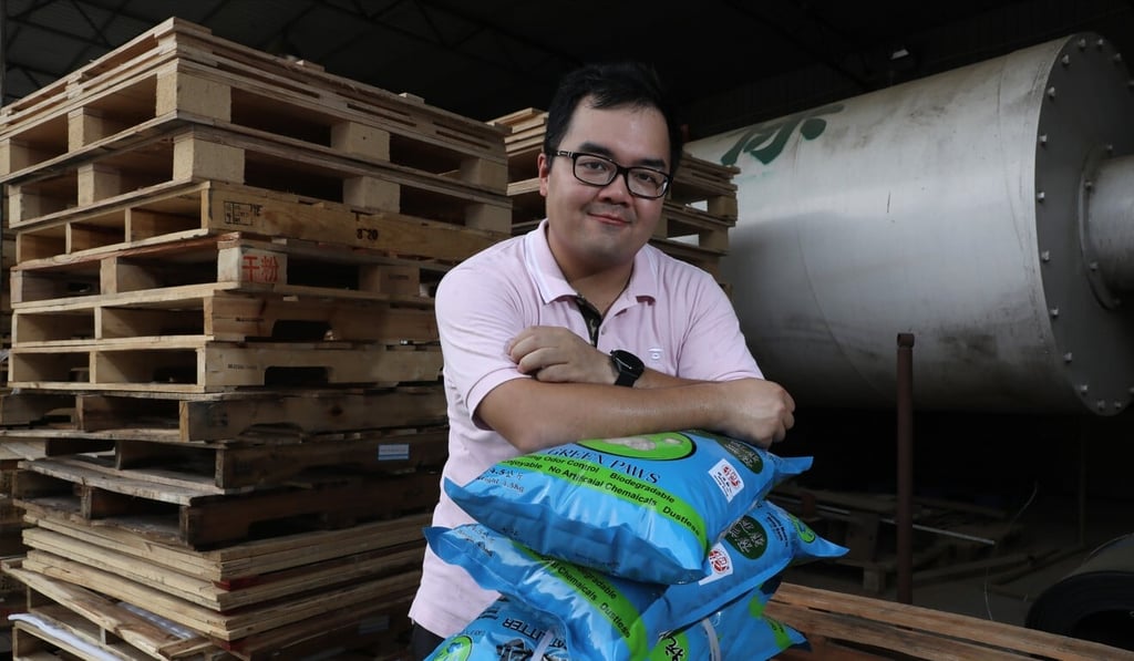 Kelvin Shi started Green Paws to fill what he sees as a gap in the market for environmentally friendly cat litter. Photo: K. Y. Cheng Kelvin Shi started Green Paws to fill what he sees as a gap in the market for environmentally friendly cat litter. Photo: K. Y. Cheng