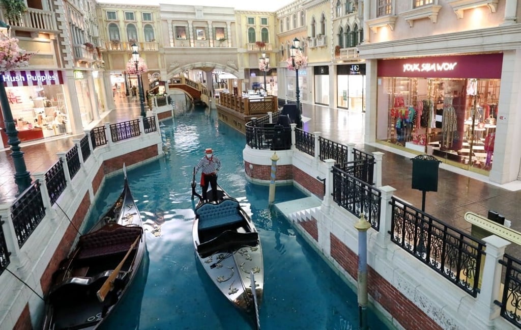 A gondolier in the almost deserted shopping arcade at The Venetian Macao, in February. Photo: SCMP / Nora Tam