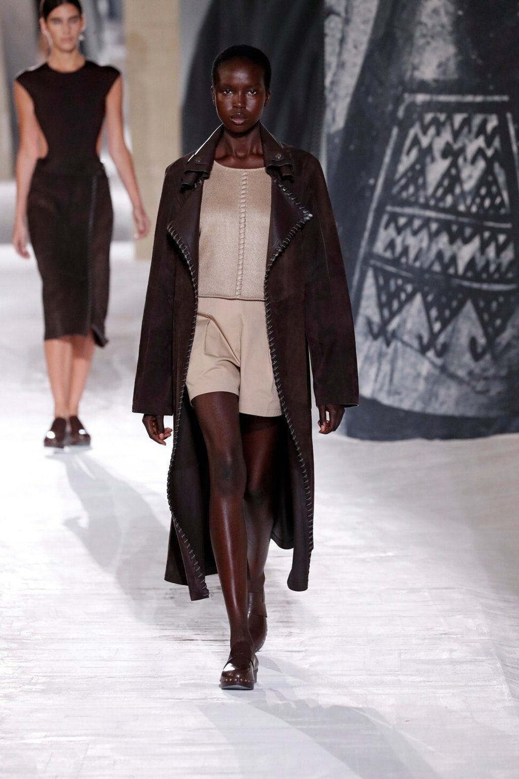 A model presents a creation by Hermès during the women’s spring/summer 2021 ready-to-wear fashion show at the 2020 Paris Fashion Week. Photo: Xinhua A model presents a creation by Hermès during the women’s spring/summer 2021 ready-to-wear fashion show at the 2020 Paris Fashion Week. Photo: Xinhua