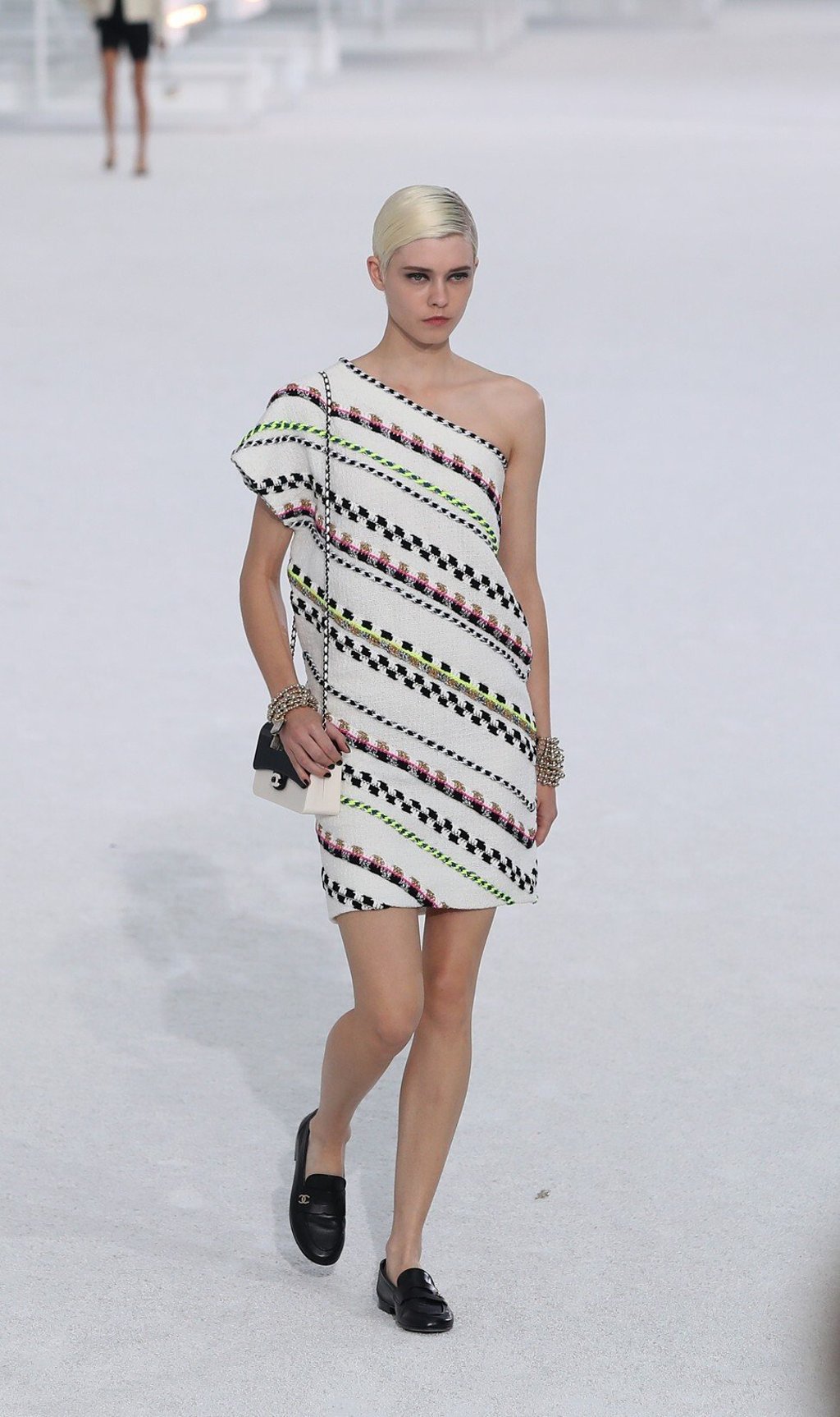 The collection was notable for its shoulder shapes. Photo: Xinhua