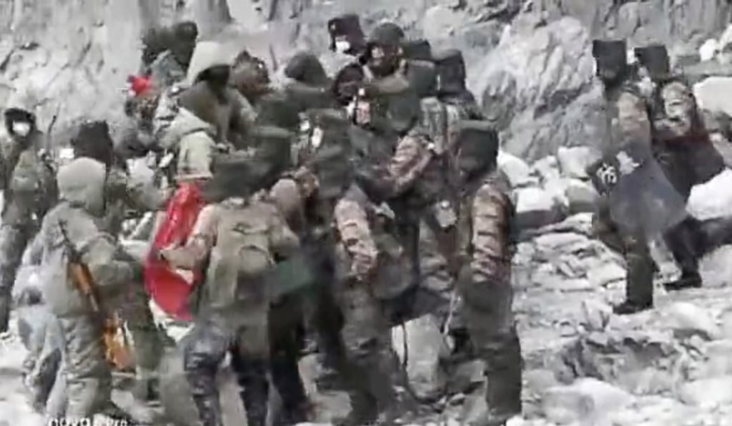 A still captured on Weibo shows Indian and Chinese troops clashing on the disputed border. Photo: Weibo