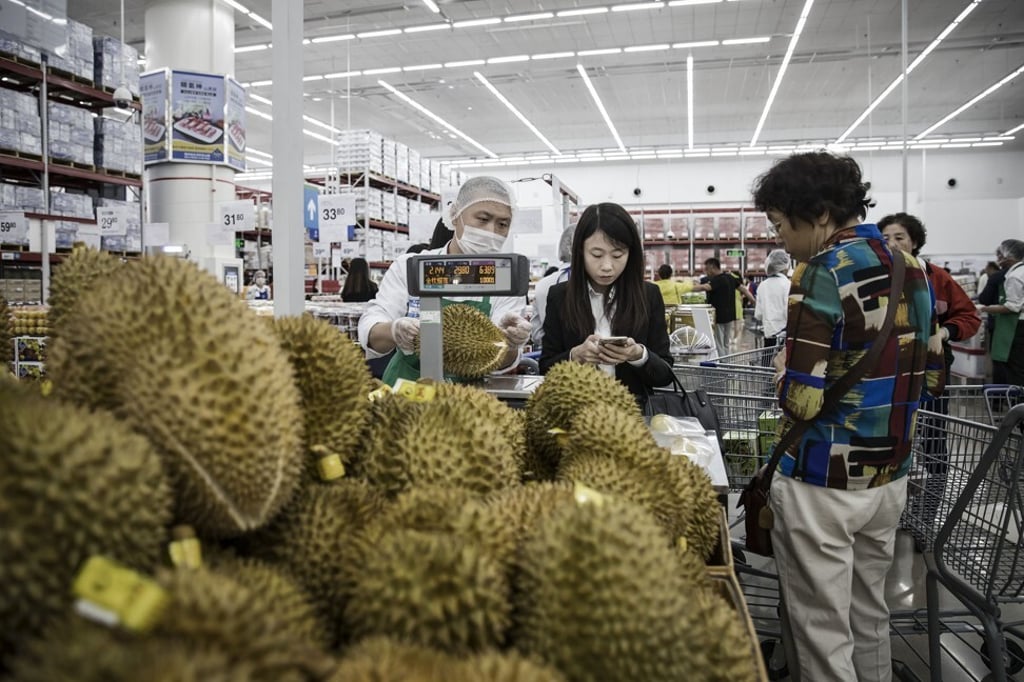 China has succumbed to a growing trend for the divisive Southeast Asian fruit durian. Photo: Bloomberg China has succumbed to a growing trend for the divisive Southeast Asian fruit durian. Photo: Bloomberg