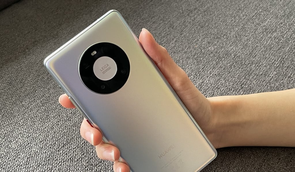 Huawei unveils 5G Mate 40 flagship smartphones as chip supply