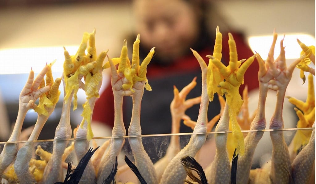 China bought 118,662 tonnes of chicken feet worth US$263 million from America in the first eight months of 2020. Photo: EPA China bought 118,662 tonnes of chicken feet worth US$263 million from America in the first eight months of 2020. Photo: EPA
