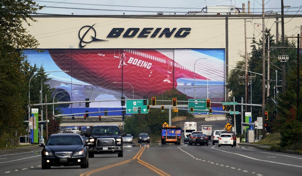 Traffic passes the Boeing airplane production plant in Everett, Washington, in October. Photo: AP