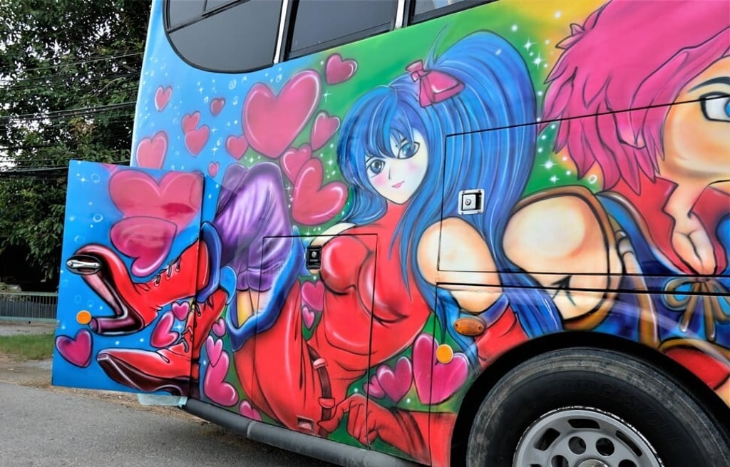 The back of Prapas’ tour bus. Photo: Tibor Krausz