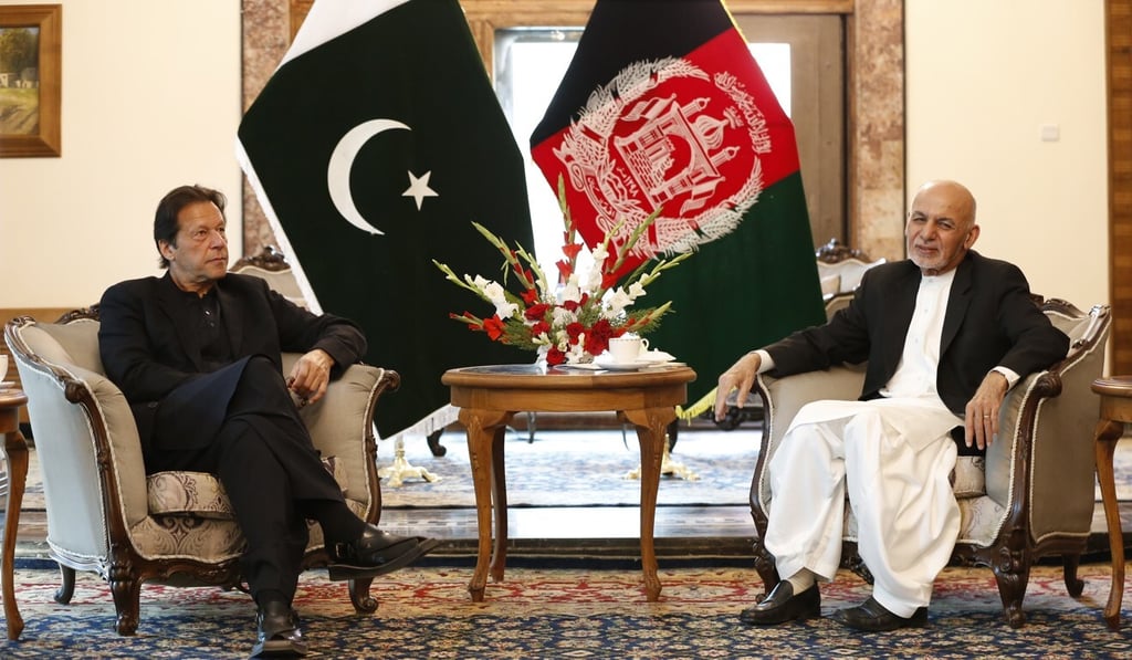 Afghan President Ashraf Ghani, right, meets Pakistan’s Prime Minister Imran Khan at the presidential palace in Kabul, Afghanistan, on November 19. Photo: EPA-EFE Afghan President Ashraf Ghani, right, meets Pakistan’s Prime Minister Imran Khan at the presidential palace in Kabul, Afghanistan, on November 19. Photo: EPA-EFE