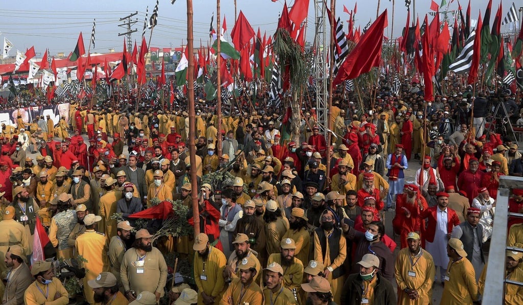 Supporters of the Pakistan Democratic Movement attend an anti-government rally in Peshawar on November 22. Photo: AP