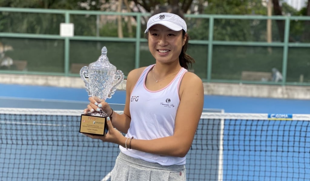 Hong Kong champion Eudice Chong with her trophy. Photo: Chan Kin-wa