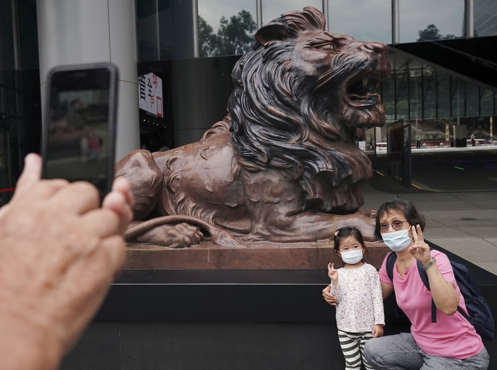 The Bank of England could decide as soon as December 11 if it will allow HSBC and its Hong Kong rival Standard Chartered to resume paying dividends, according to Goldman Sachs. Photo: Felix Wong
