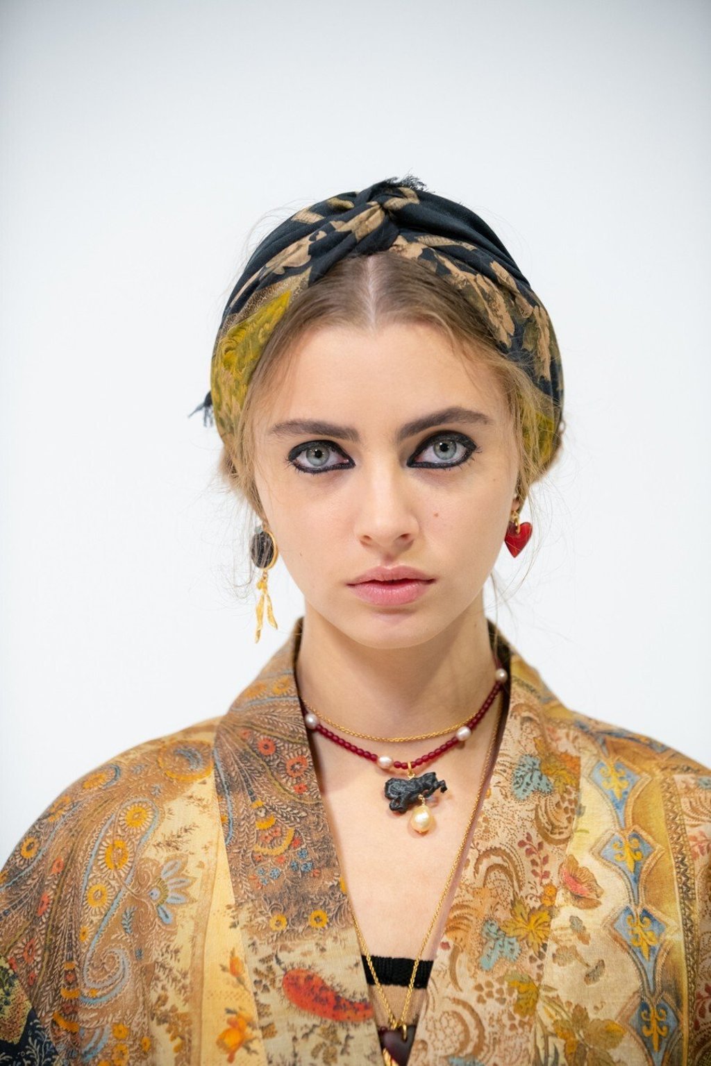 The Dior spring/summer 2021 show beauty look featured a defined eyebrow.