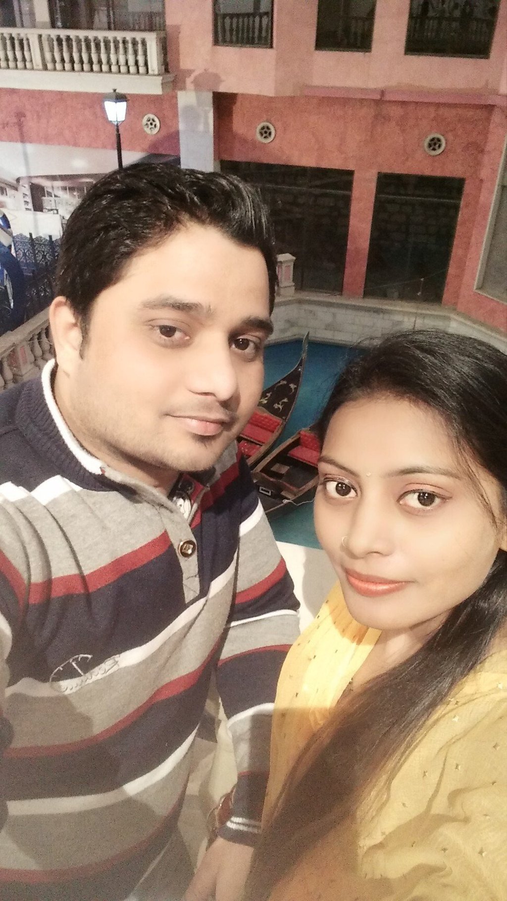 Mohammed Riyaan Ansari, a Muslim, with his wife Suman Ansari, who was previously a Hindu. Photo: Courtesy of Mohammed Riyaan Ansari and Suman Ansari.