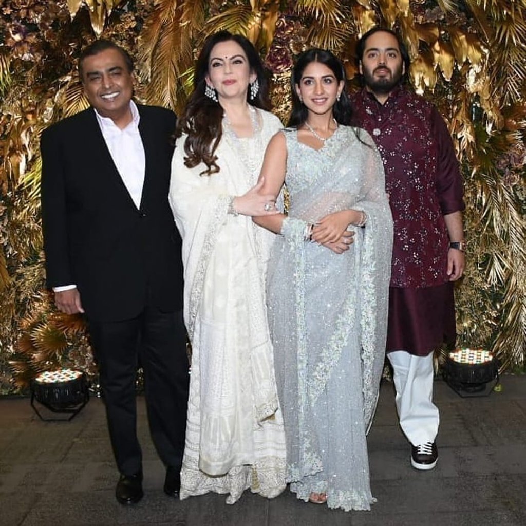 Mukesh Ambani and Nita Ambani. Photo: @nitaambani9/Instagram