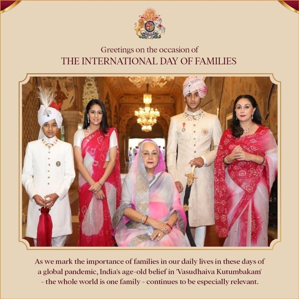 The Jaipur royal family. Photo: @royalfamilyjaipur/Instagram