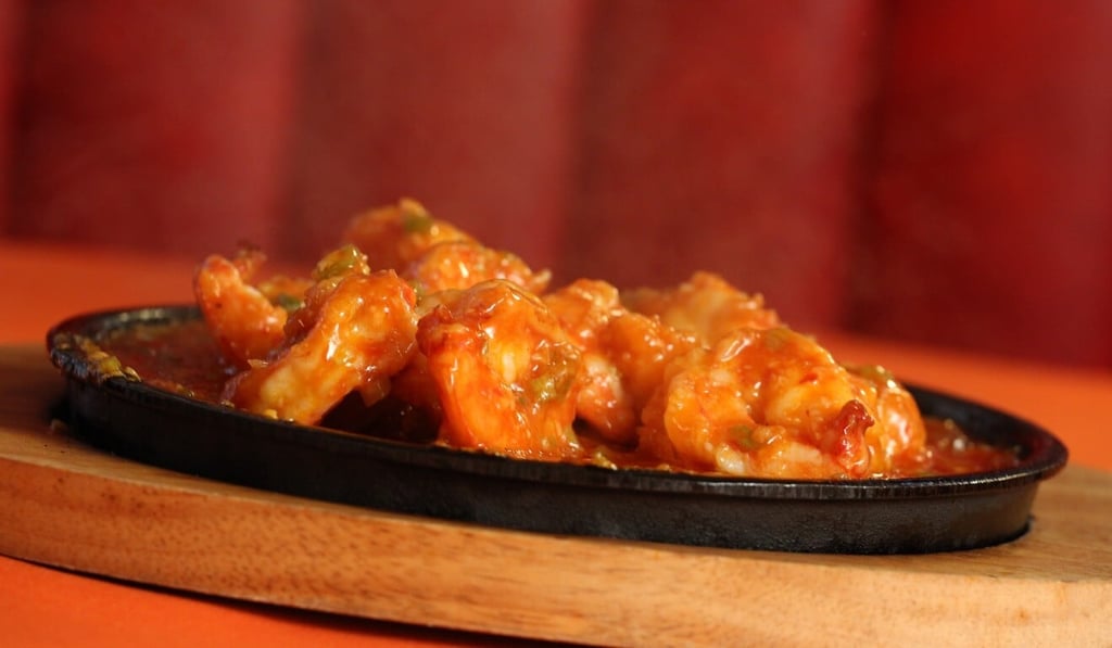 Sizzling fried prawns with chilli sauce was a popular dish at Red Pepper.