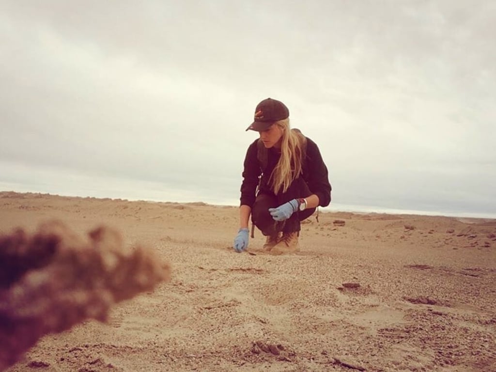 Planetary scientist Angélica Anglés takes samples in the Qaidam Basin on the Tibetan Plateau. Photo: Courtesy of Dr Angélica Anglés