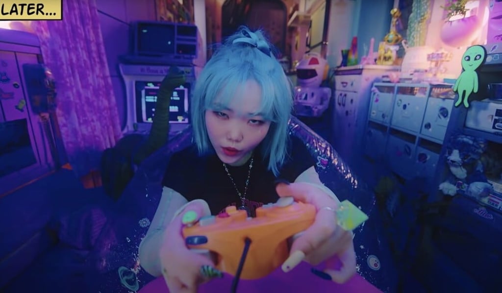 Alien by Lee Suhyun. Photo: YouTube/Akmu Alien by Lee Suhyun. Photo: YouTube/Akmu
