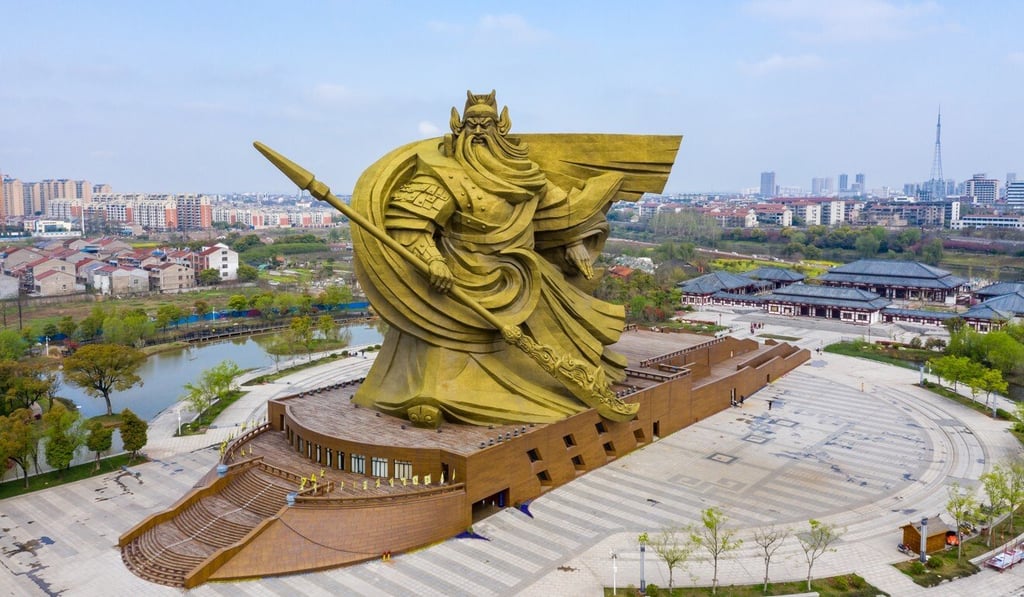 The monument to Guan Yu opened to the public in Guanyi Park in Jingzhou in 2016. Photo: Shutterstock The monument to Guan Yu opened to the public in Guanyi Park in Jingzhou in 2016. Photo: Shutterstock