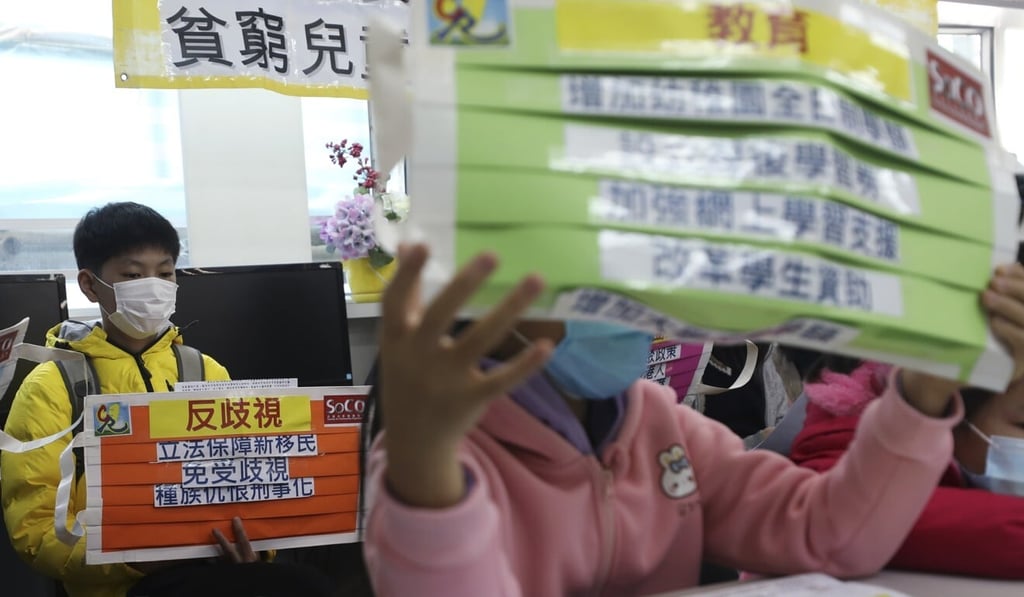 Children’s Rights Association ambassadors meet the press on Friday. Photo: Xiaomei Chen Children’s Rights Association ambassadors meet the press on Friday. Photo: Xiaomei Chen