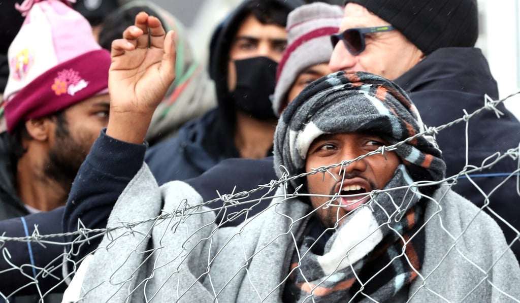 Migrants protest against poor living conditions at the Lipa refugee camp outside Bihac, Bosnia. Photo: EPA-EFE