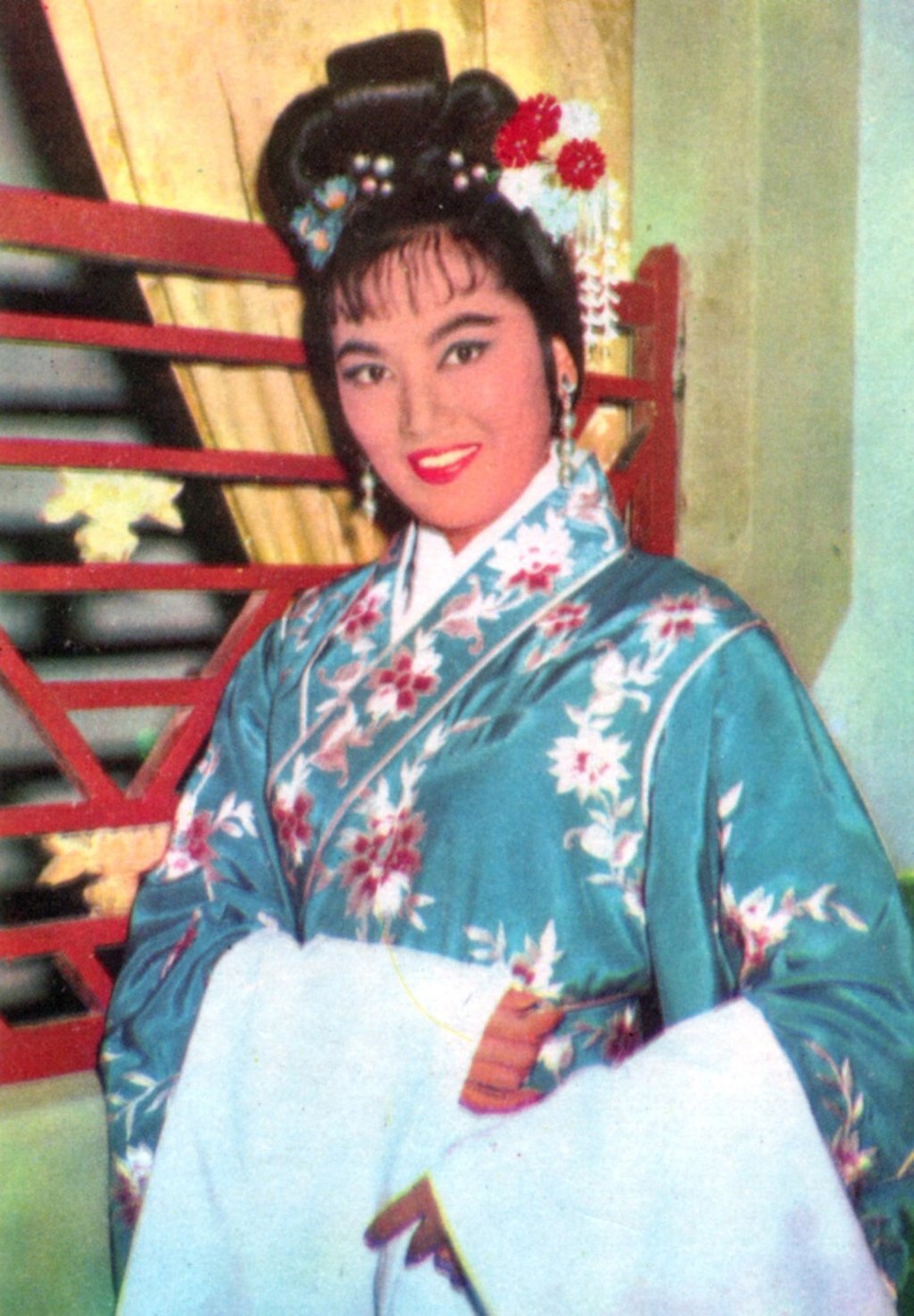 Lee Heung-kam in full opera garb for a 1960s publicity shot. Photo: Handout Lee Heung-kam in full opera garb for a 1960s publicity shot. Photo: Handout