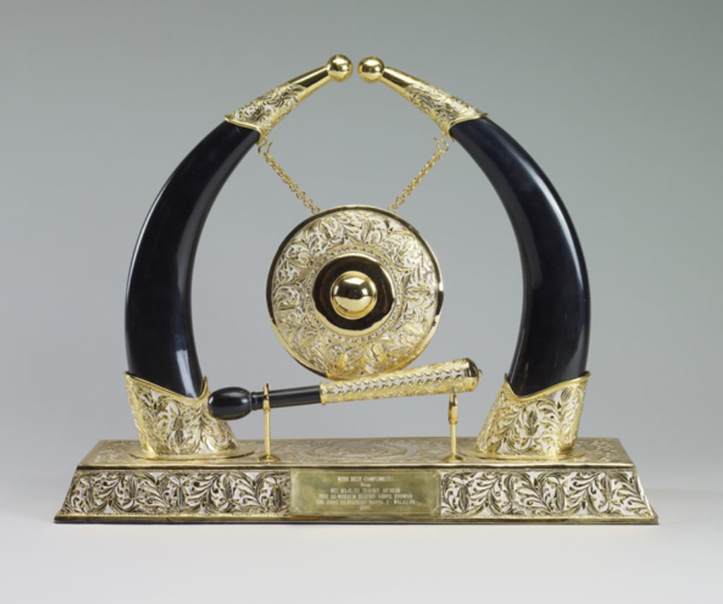 The engraved gong gifted to the queen by His Majesty Tuanku Ja’afar ibni Almarhum Tuanku Abdul Rahman in 1995. Photo: Royal Collection Trust