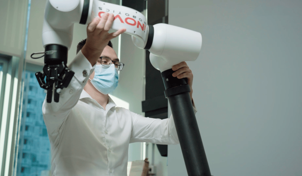 Jonathan Cheung says Inovo Robotics’ modular robot technology offers small businesses a variety of options thanks to its adjustable flexible joints and the choice of using shorter or longer arms.