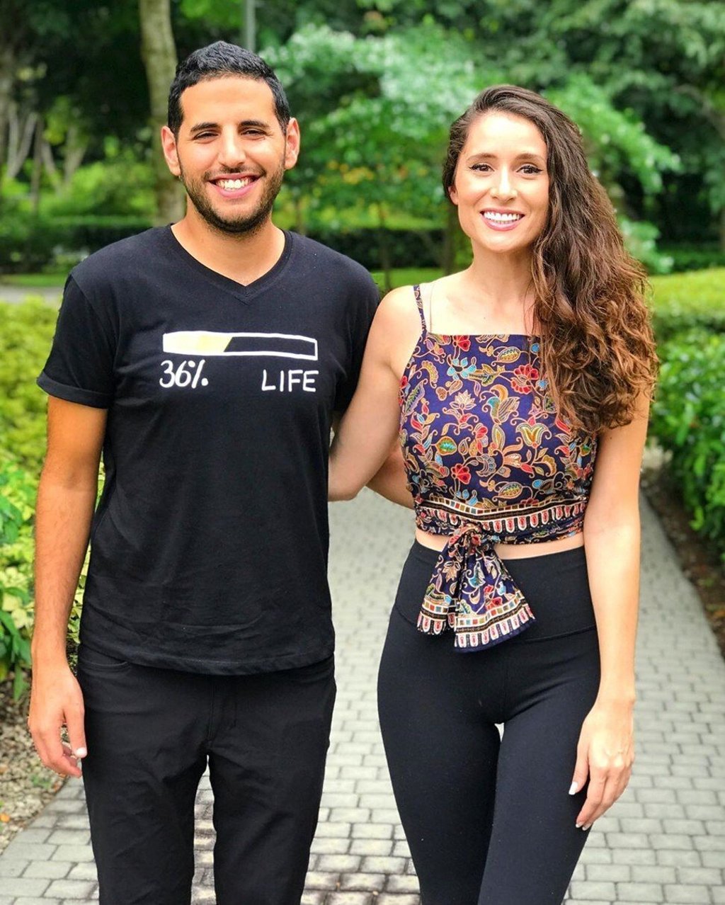 Alyne Tamir (right) wearing Makerly SG’s crop top with boyfriend Nas Daily. Alyne Tamir (right) wearing Makerly SG’s crop top with boyfriend Nas Daily.
