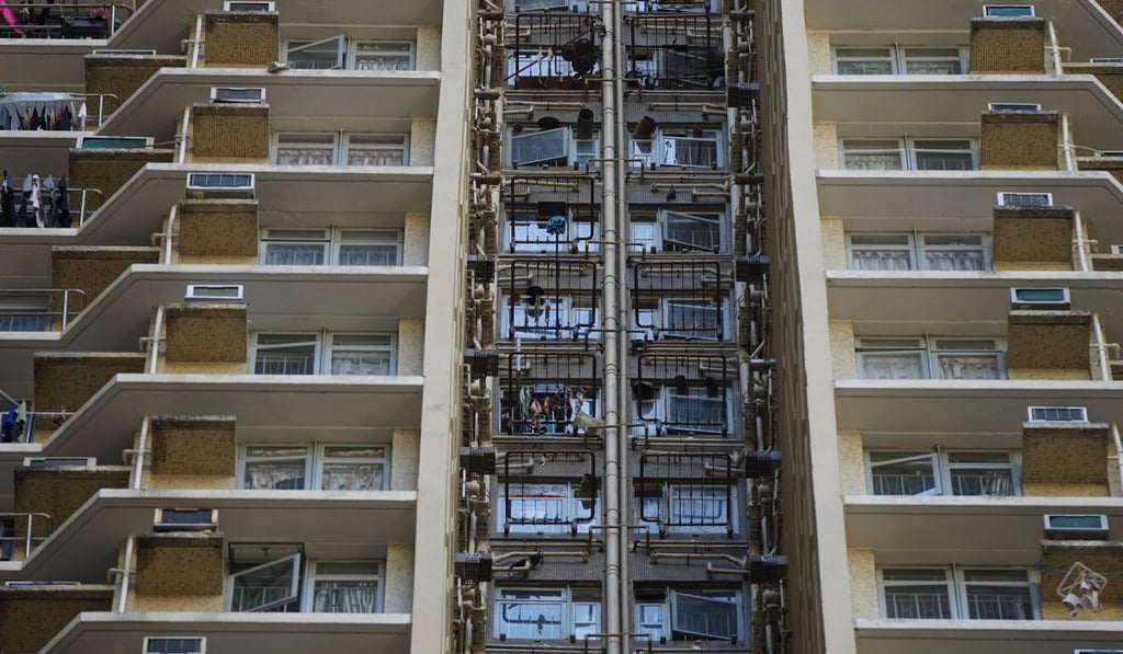 Residents of three flats in Yan Shek House are infected. Photo: Sam Tsang Residents of three flats in Yan Shek House are infected. Photo: Sam Tsang
