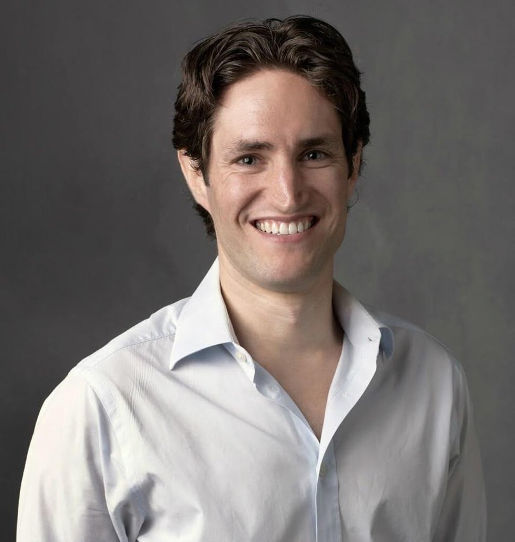 Adam Alter, professor of marketing at New York University’s Stern School of Business, says tech companies should have the same moral responsibility as tobacco and alcohol companies – to mitigate the harm they’re doing.