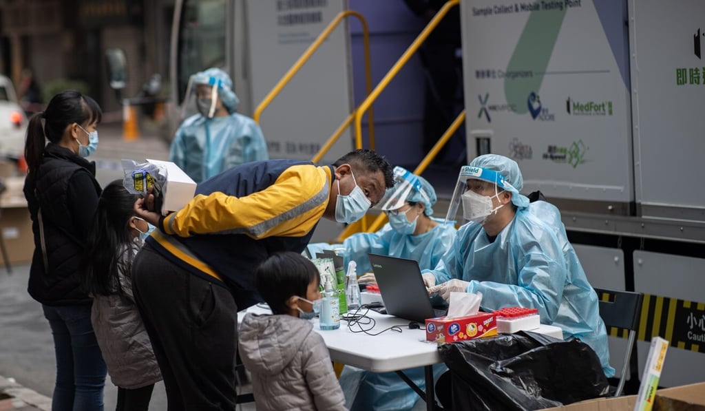 A mobile testing centre registers people in Hong Kong. Photo: EPA-EFE
