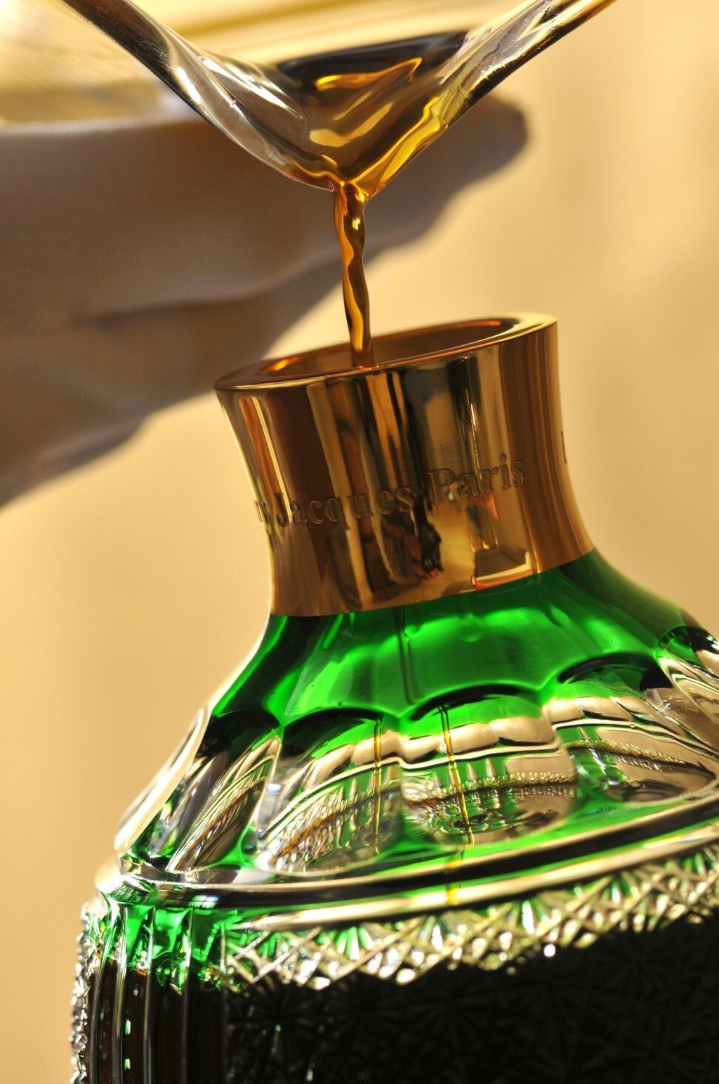 Clients can choose to have their perfumes presented in a specially made crystal bottle. Photo: Parfums Henry Jacques Clients can choose to have their perfumes presented in a specially made crystal bottle. Photo: Parfums Henry Jacques