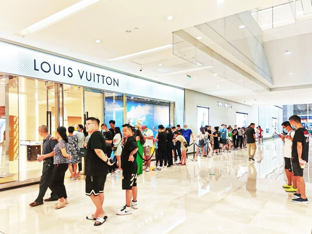 Buyers queue up outside a luxury goods store inside Wharf-owned Chengdu IFS in show of revenge spending. Photo: Handout Buyers queue up outside a luxury goods store inside Wharf-owned Chengdu IFS in show of revenge spending. Photo: Handout
