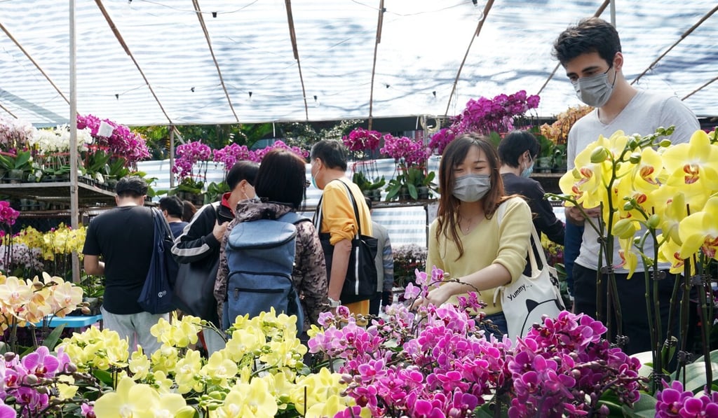 Health authorities called on the public to continue to observe infection-control measures over the Lunar New Year festival period. Photo: Xinhua Health authorities called on the public to continue to observe infection-control measures over the Lunar New Year festival period. Photo: Xinhua