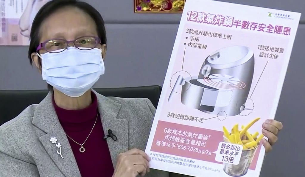 Professor Nora Tam Fung-yee, of the Consumer Council, speaks about the results of its air fryer tests on Wednesday. Photo: Facebook Professor Nora Tam Fung-yee, of the Consumer Council, speaks about the results of its air fryer tests on Wednesday. Photo: Facebook