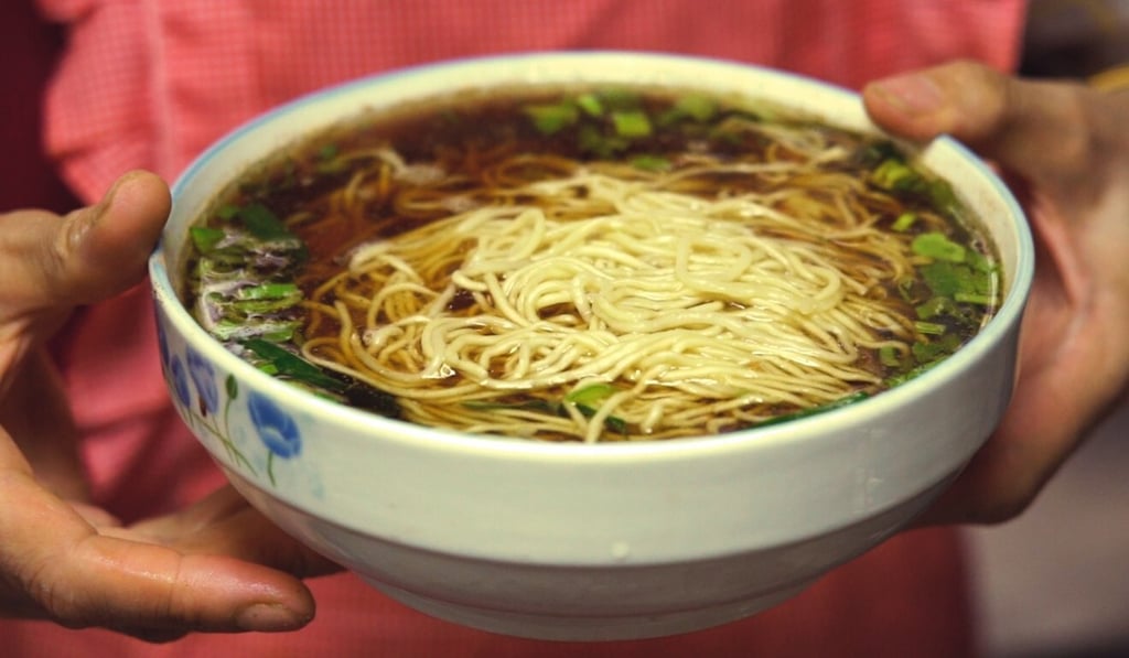 Is this the best way to cook soup noodles Chefs in this Chinese city swear by the pot lid method South China Morning Post