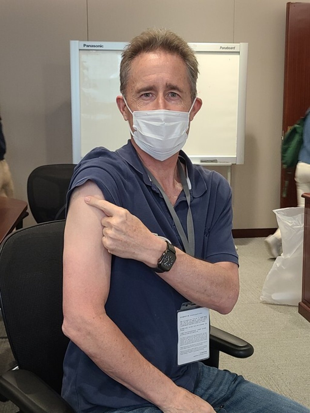 Colin Grant shows off his vaccination, hoping to encourage others to follow suit. Photo: Patrick Blennerhassett Colin Grant shows off his vaccination, hoping to encourage others to follow suit. Photo: Patrick Blennerhassett