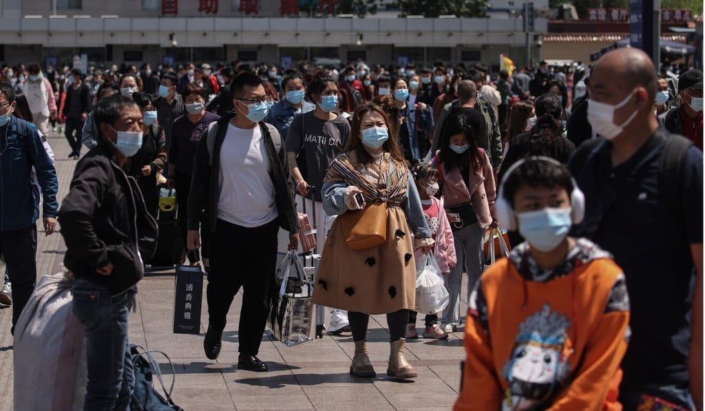 Across China, people made more than 56 million trips on Saturday, according to official figures. Photo: EPA-EFE Across China, people made more than 56 million trips on Saturday, according to official figures. Photo: EPA-EFE