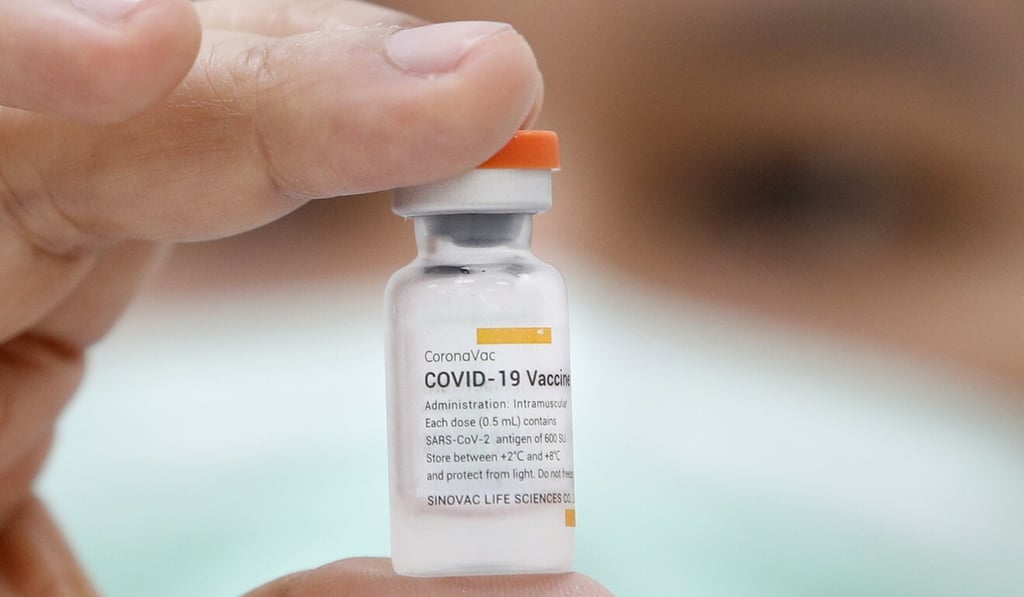 Covid-19 patients with mild symptoms are given a cocktail of antiviral drugs, while those who are seriously ill are prescribed remdesivir at present. Photo: EPA-EFE Covid-19 patients with mild symptoms are given a cocktail of antiviral drugs, while those who are seriously ill are prescribed remdesivir at present. Photo: EPA-EFE