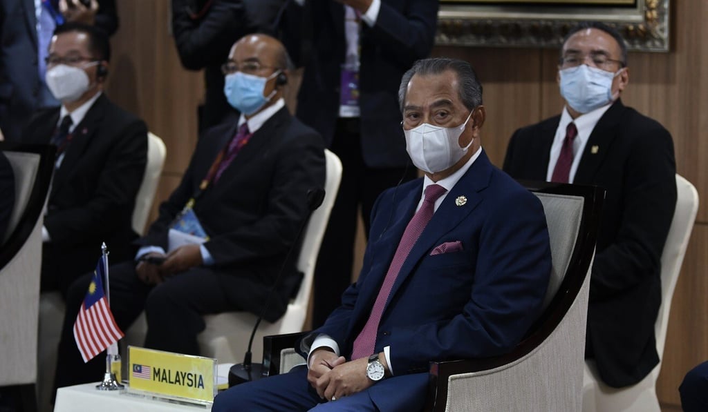 Malaysian Prime Minister Muhyiddin Yassin, second from right. Photo: DPA