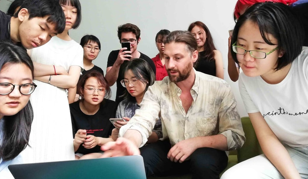 Xi’an Jiaotong-Liverpool University’s academic approach promotes a blend of Eastern and Western academic rigour and requirements, which ensures students are exposed to different educational philosophies and methods. Xi’an Jiaotong-Liverpool University’s academic approach promotes a blend of Eastern and Western academic rigour and requirements, which ensures students are exposed to different educational philosophies and methods.