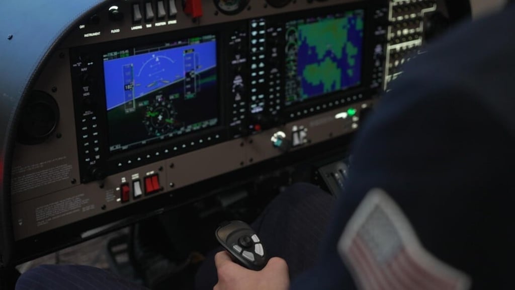 Aerosim’s flight simulators resemble the flight deck of a single- or twin-engine aircraft, and allow users to practise using a flight control system and monitoring engine performance.