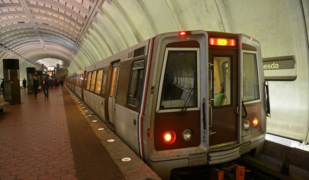 The incident alleged took place after FBI agent Eduardo Valdivia got into a verbal argument aboard a Metrorail car with a notherpassenger. Photo: TNS