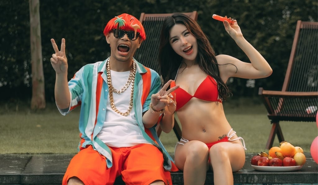 Blackpink fans want Malaysia s Namewee to apologise for sexist rap  