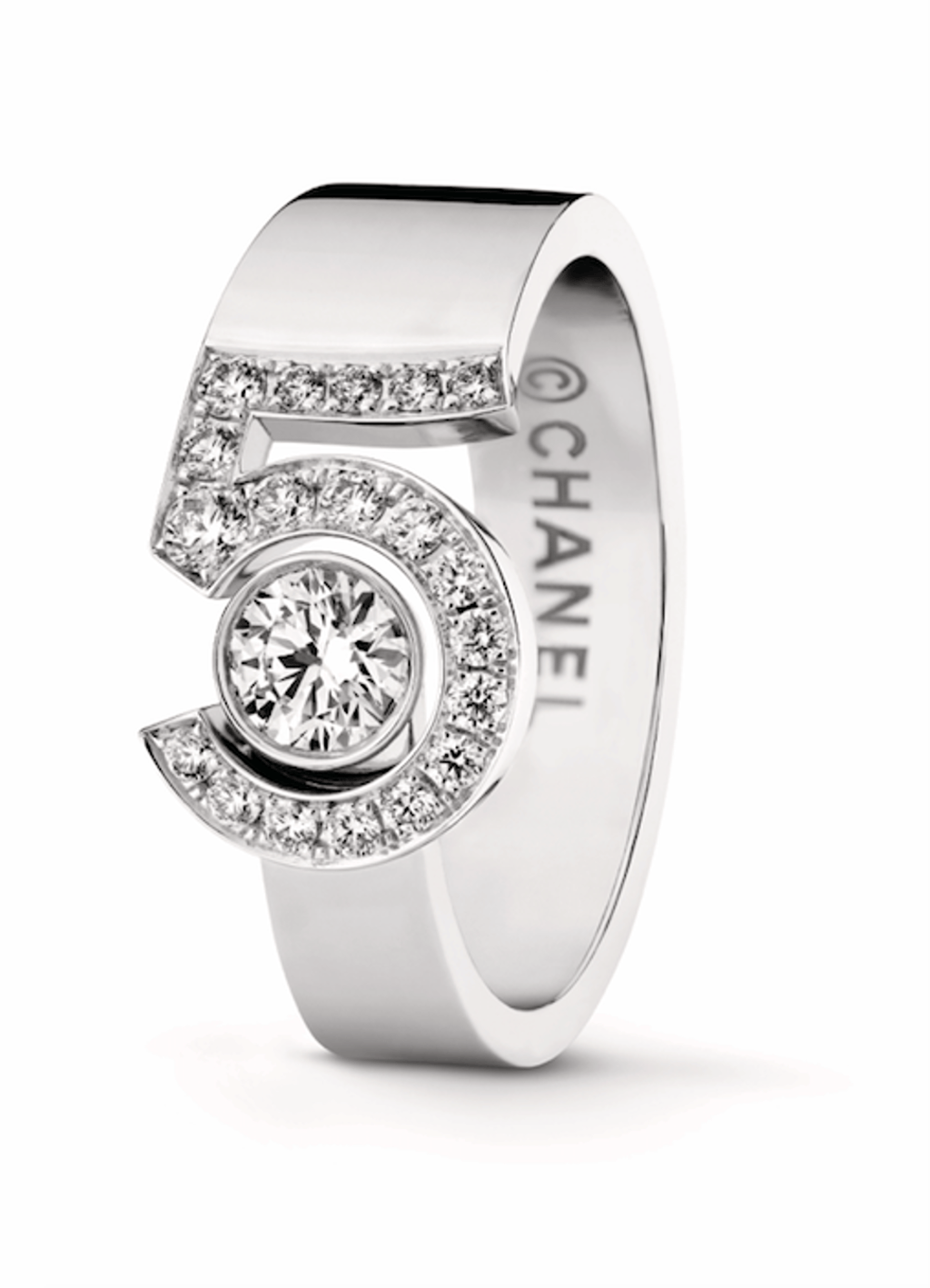 The design of the Eternal N°5 ring is based on Gabrielle “Coco” Chanel’s lucky number. Photo: Chanel