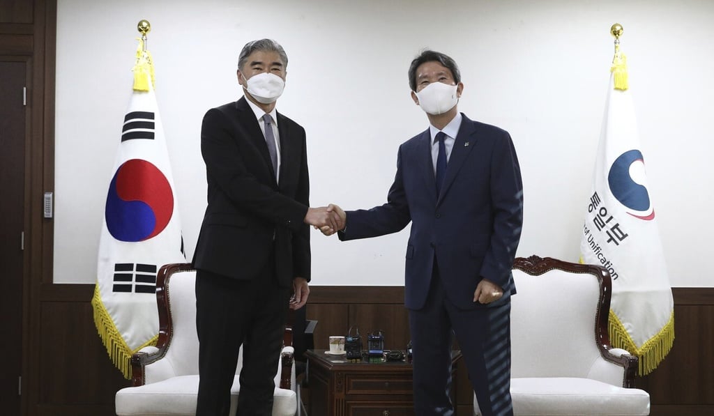 US Special Representative for North Korea Sung Kim, left, shakes hands with South Korean Unification Minister Lee In-young during a meeting on Tuesday. Photo: pool via AP US Special Representative for North Korea Sung Kim, left, shakes hands with South Korean Unification Minister Lee In-young during a meeting on Tuesday. Photo: pool via AP