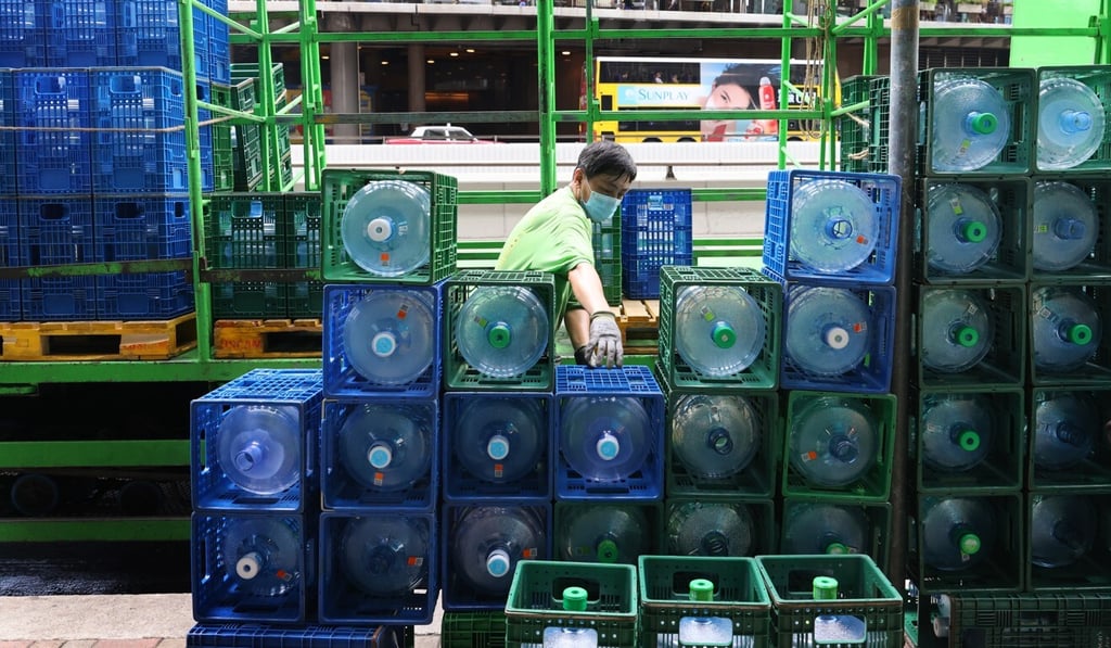 The city’s existing disparity between public and statutory holidays has been a disadvantage for blue-collar workers. Photo: Dickson Lee The city’s existing disparity between public and statutory holidays has been a disadvantage for blue-collar workers. Photo: Dickson Lee
