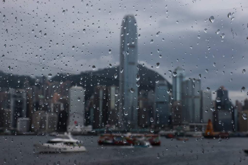 The Observatory first issued the No 1 typhoon signal on Sunday night. Photo: Nora Tam